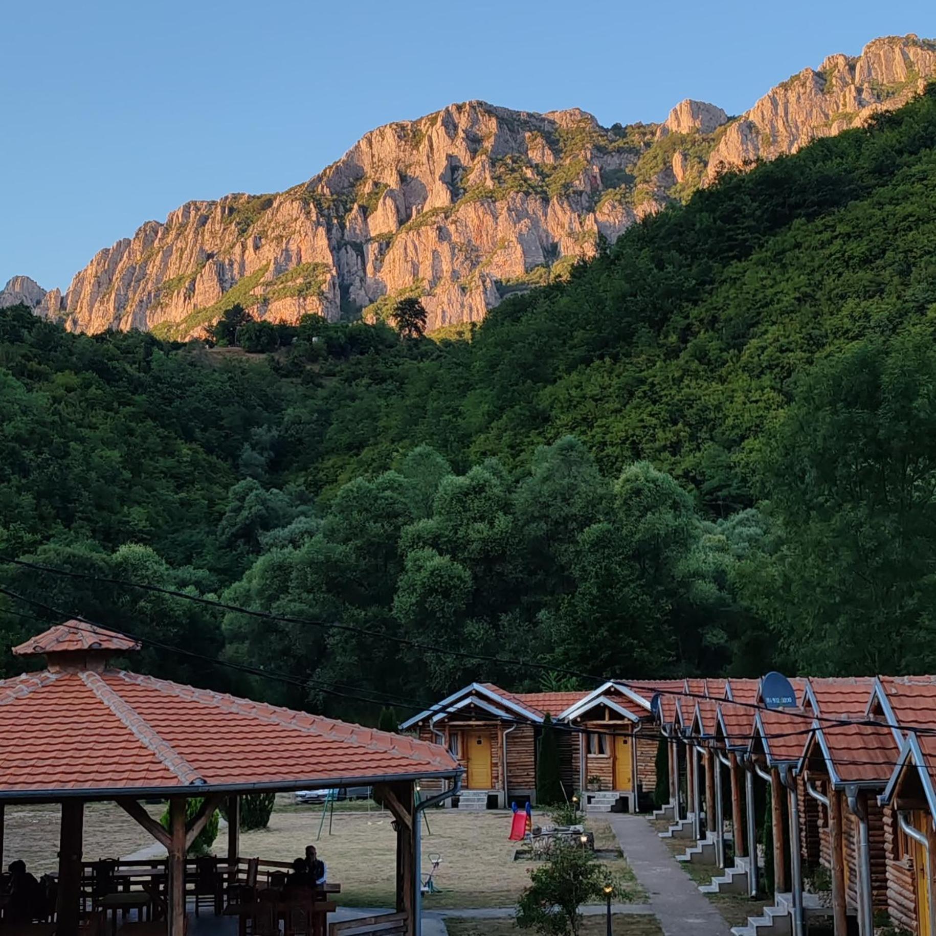 Juzni Vetar Hotel Trnski Odorovci Exterior foto