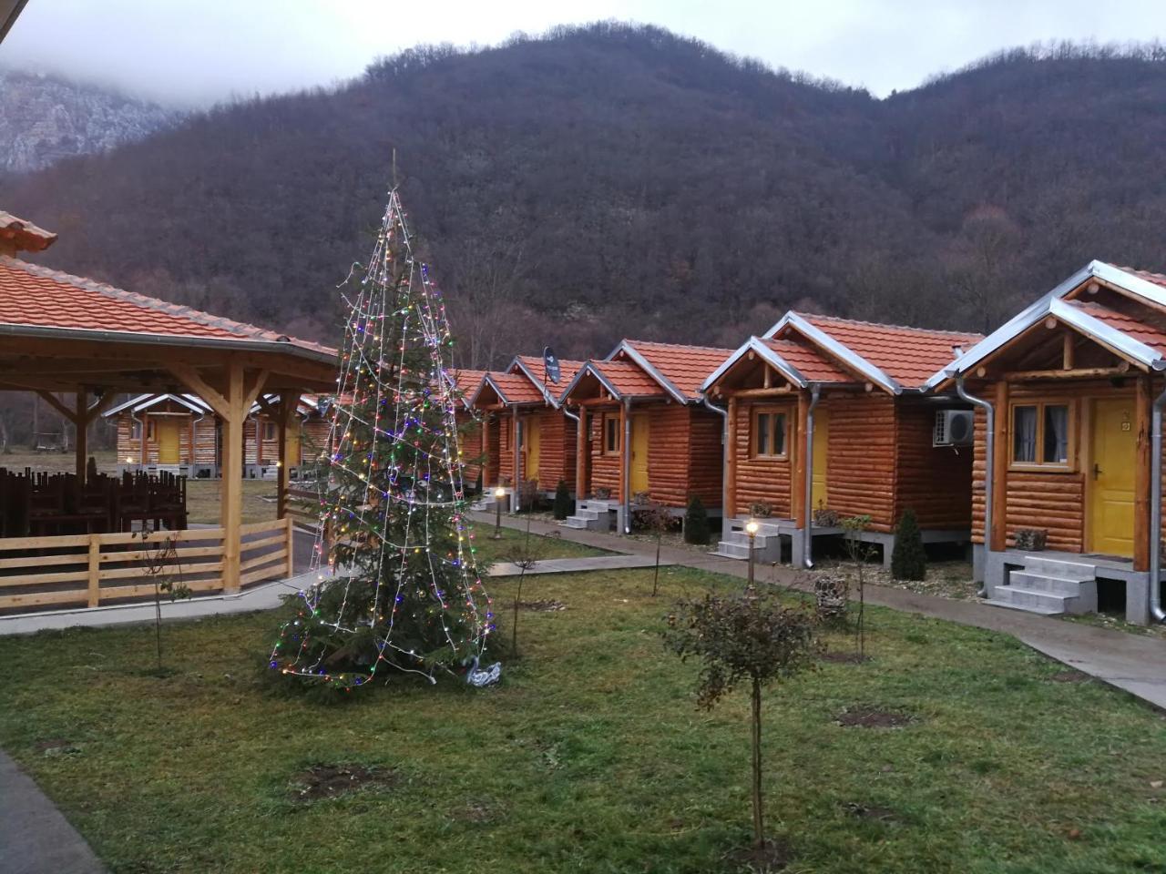 Juzni Vetar Hotel Trnski Odorovci Exterior foto