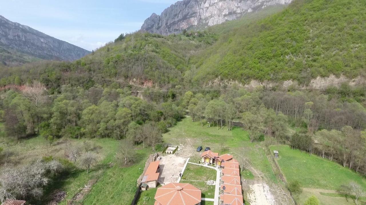 Juzni Vetar Hotel Trnski Odorovci Exterior foto