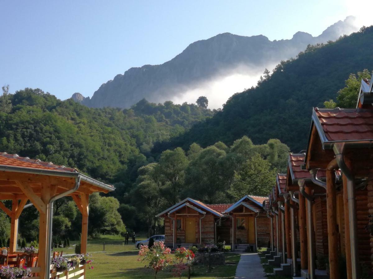 Juzni Vetar Hotel Trnski Odorovci Exterior foto